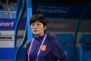 足球报谈水庆霞回上海女足：有半个多月时间熟悉球队、演练战术