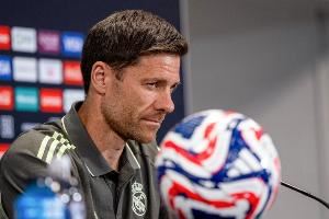 航班延误！记者：FIFA确认阿隆索新闻发布会、皇马球员采访取消